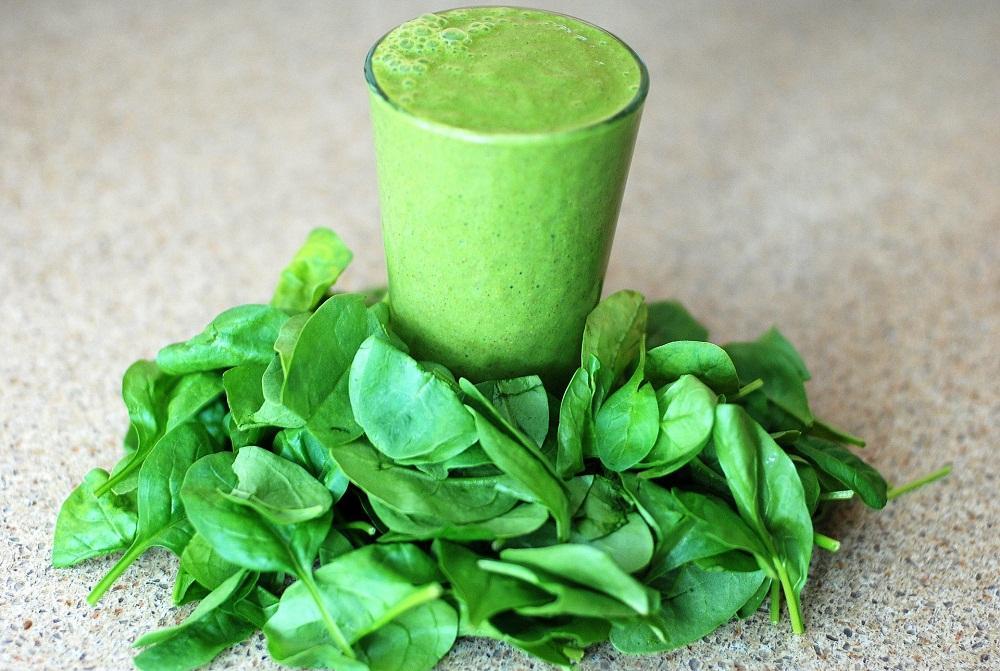 Banana Spinach Smoothie Recipe | Zaiqa