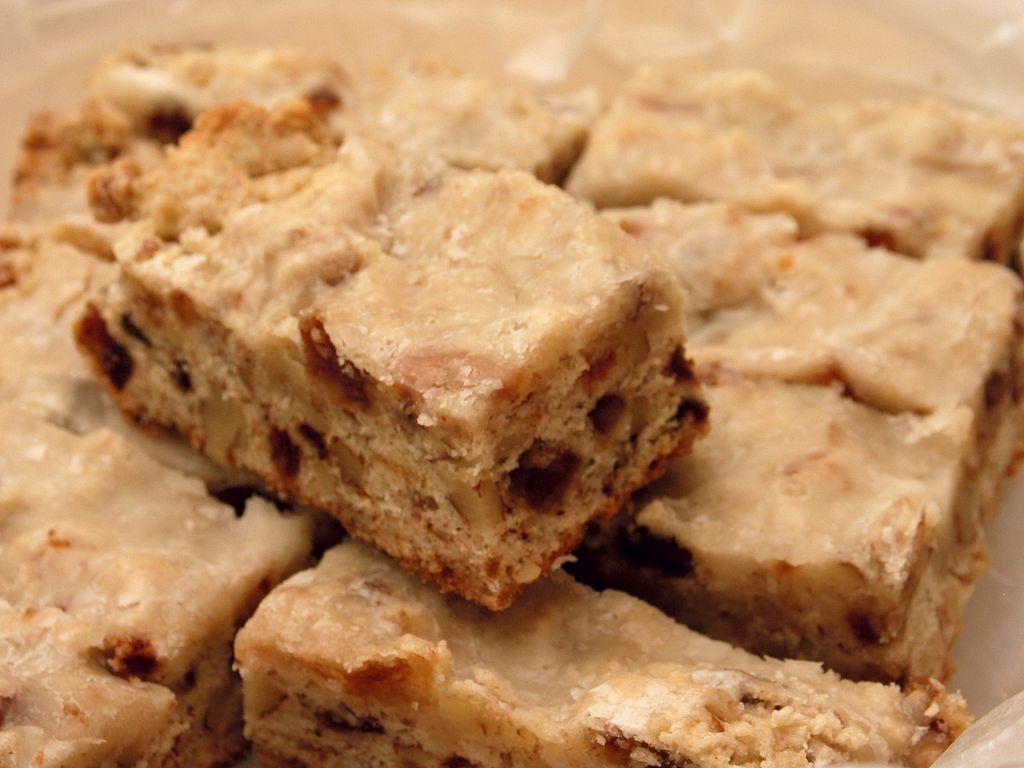 Date Nut Bars Recipe | Zaiqa