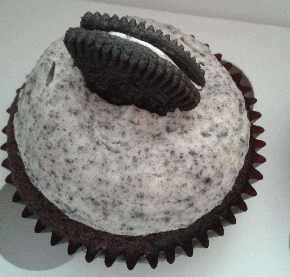 Oreo Cupcakes Recipe | Zaiqa