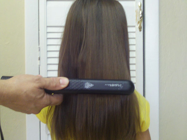 5 Side Effects of Using Hair Straighteners | Zaiqa